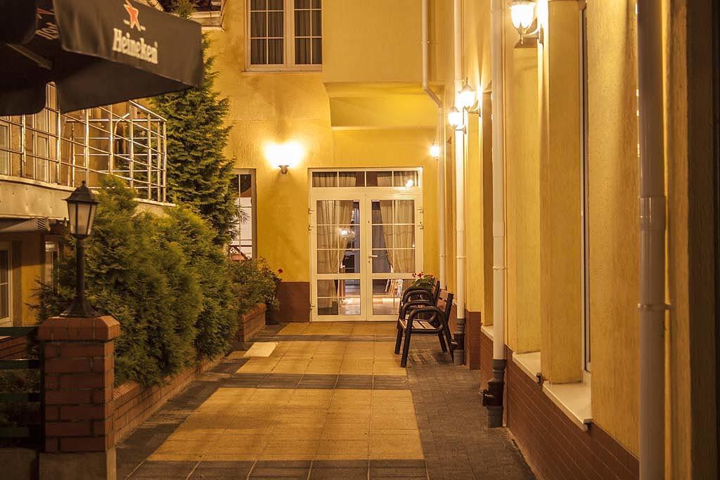 Pensjonat I Klub Jezdziecki Michelin Włocławek Eksteriør billede